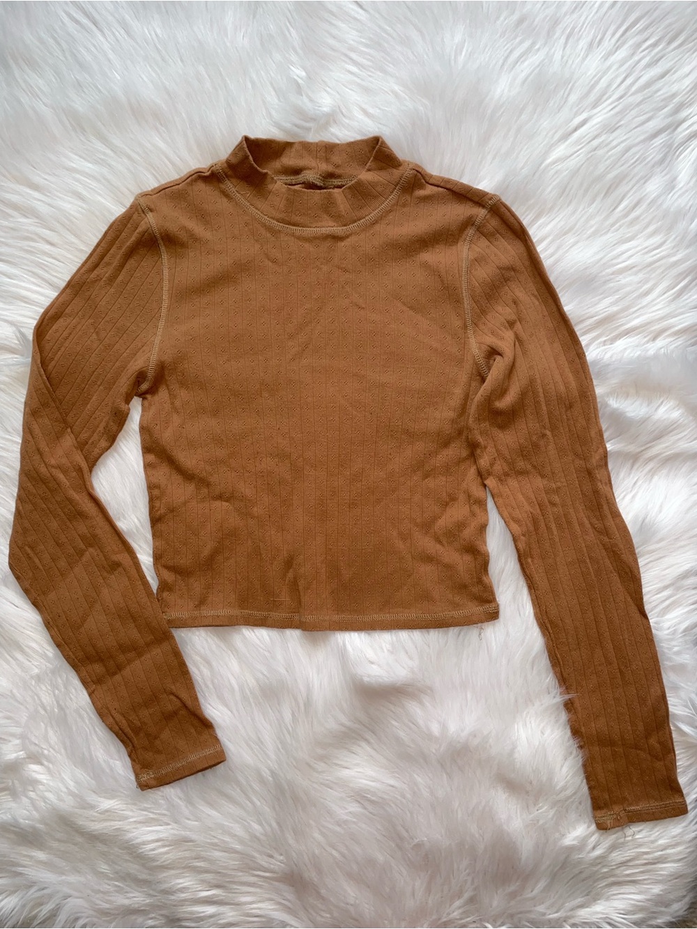 American Eagle tan long sleeve shirt eyelet design women’s M medium fitted t